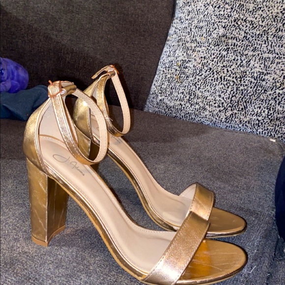 J.Adams rose gold wide heel single strap. - Picture 2 of 2